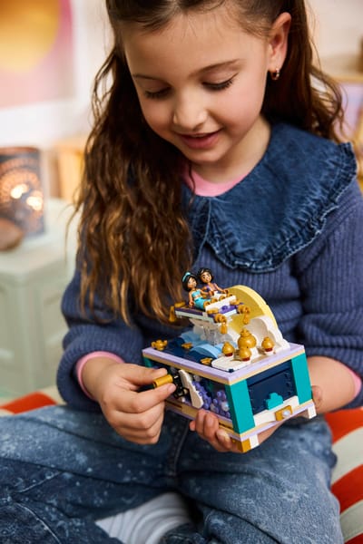 Jasmine's Jewelry Box — 10