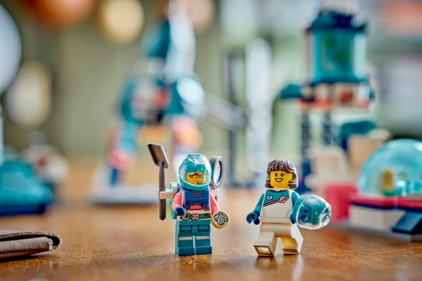 Moon Mission Science Kit — 12