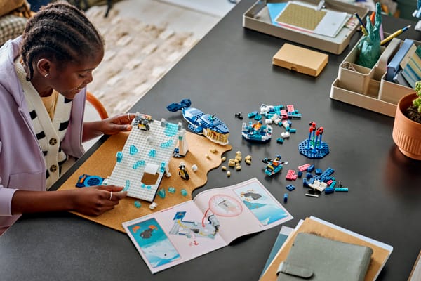 Antarctic Animals Science Kit — 11