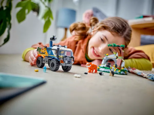 Jungle Explorer Off-Road Truck — 7