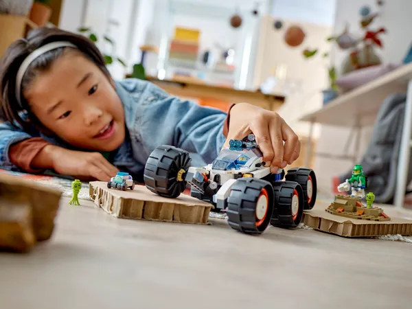 Space Explorer Rover and Alien Life — 7