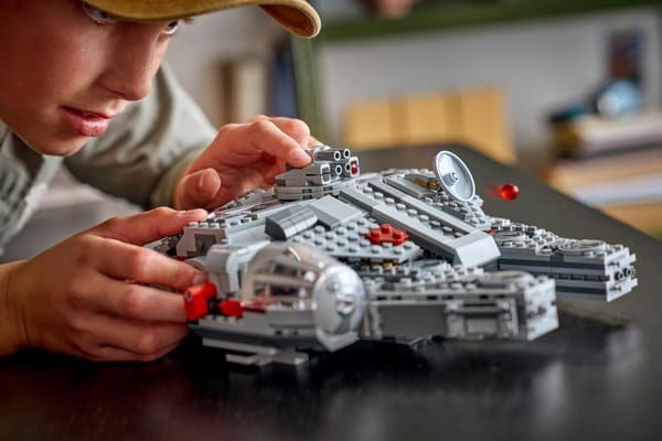 Millennium Falcon — 13