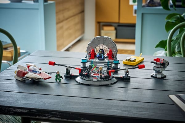 Throne Room Duel & A-Wing — 18