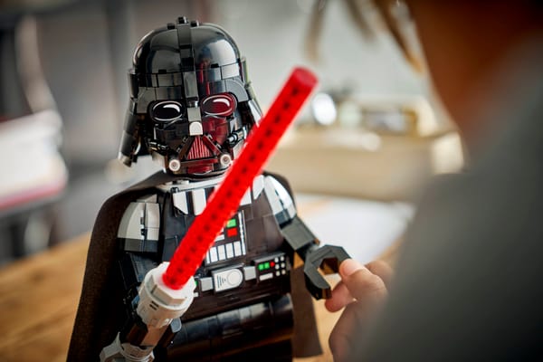Up-Scaled Darth Vader Minifigure — 8