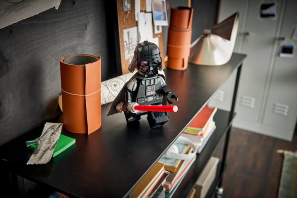 Up-Scaled Darth Vader Minifigure — 9
