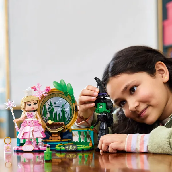 Elphaba & Glinda Figures — 7