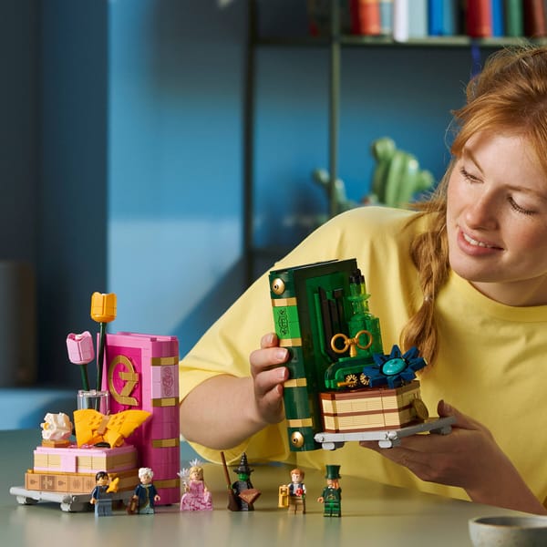 Glinda & Elphaba Bookends — 9