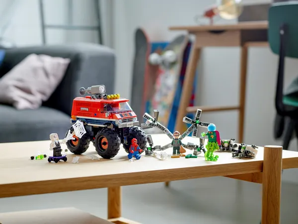 Spider-Man's Monster Truck vs. Mysterio — 11