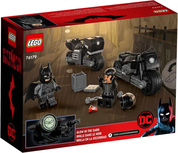 Batman & Selina Kyle Motorcycle Pursuit — 7