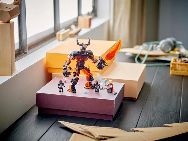 Thor vs. Surtur Construction Figure — 9
