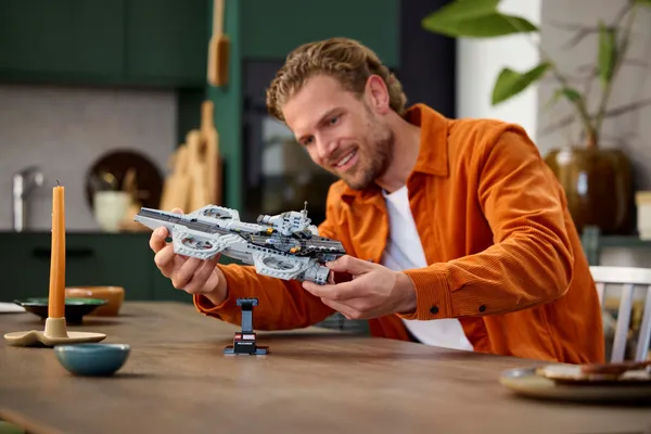 The Avengers Helicarrier — 8
