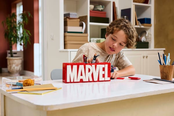MARVEL Logo — 7