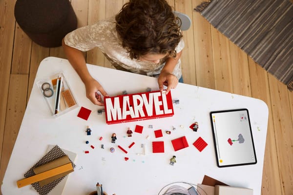 MARVEL Logo — 8