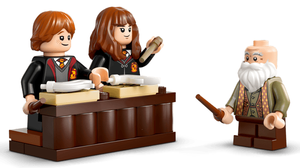 Hogwarts Castle: Charms Class — 4