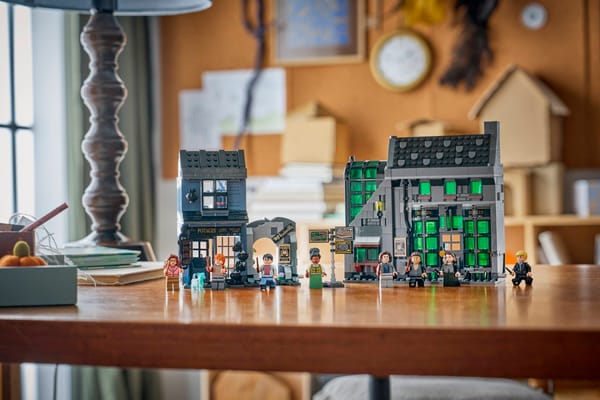 Knockturn Alley Wizarding Shops — 13