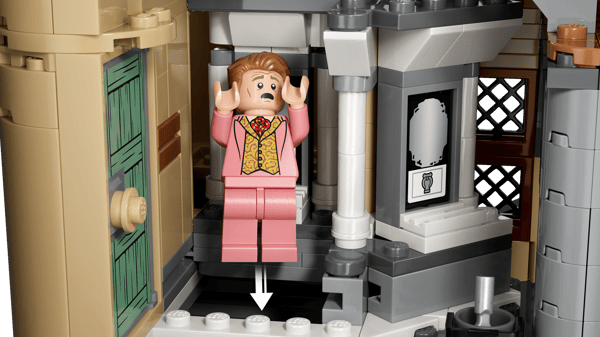 Hogwarts Castle: East Wing — 6