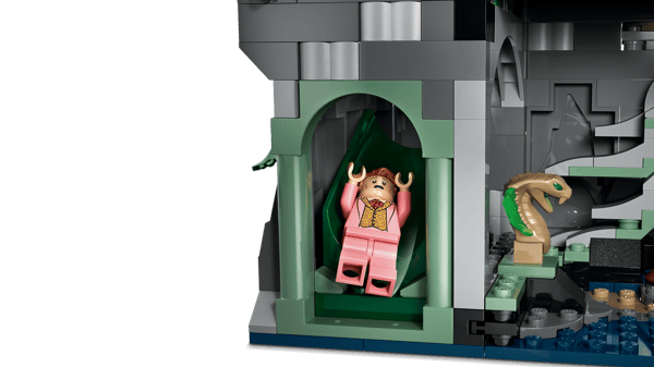 Hogwarts Castle: East Wing — 7