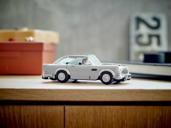 Aston Martin DB5 — 9