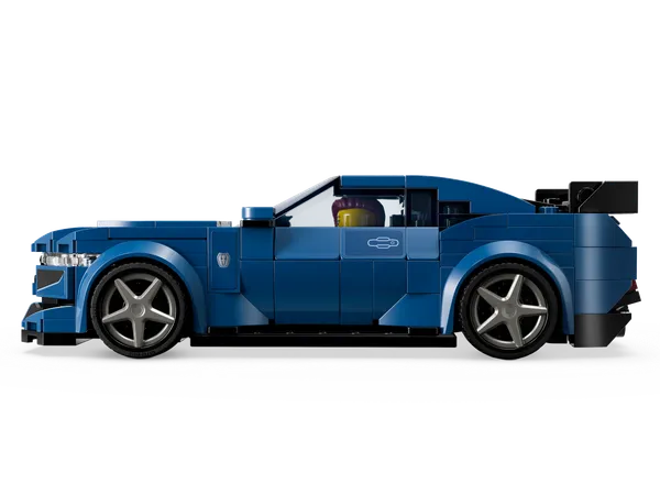 Ford Mustang Dark Horse Sports Car — 3