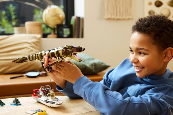 Brick-Built Mosasaurus Boat Mission — 3