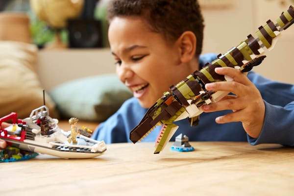 Brick-Built Mosasaurus Boat Mission — 4