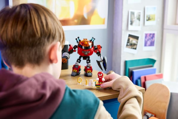 Knuckles vs. Dr. Eggman Egg Crusher Mech — 8