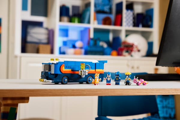 Team Sonic Command Truck — 8