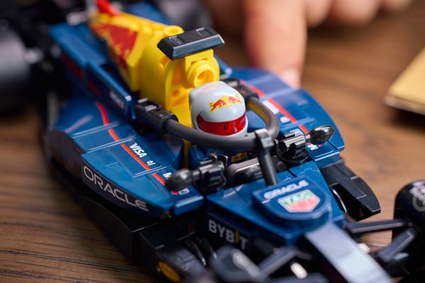 Oracle Red Bull Racing RB20 F1 Race Car — 8